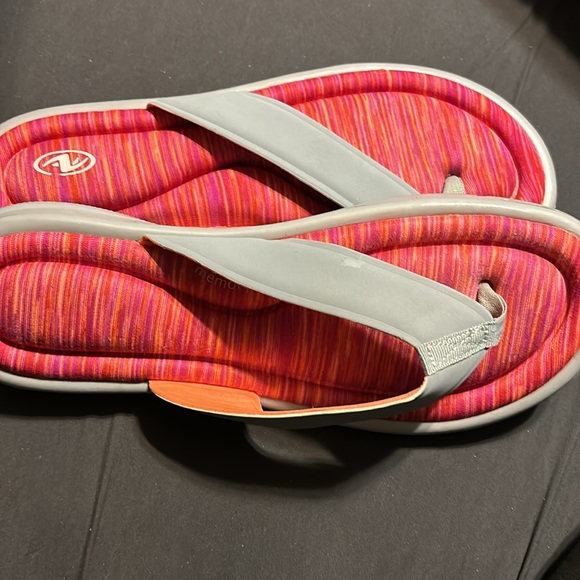 Memory Foam sandals - Picture 2 of 3